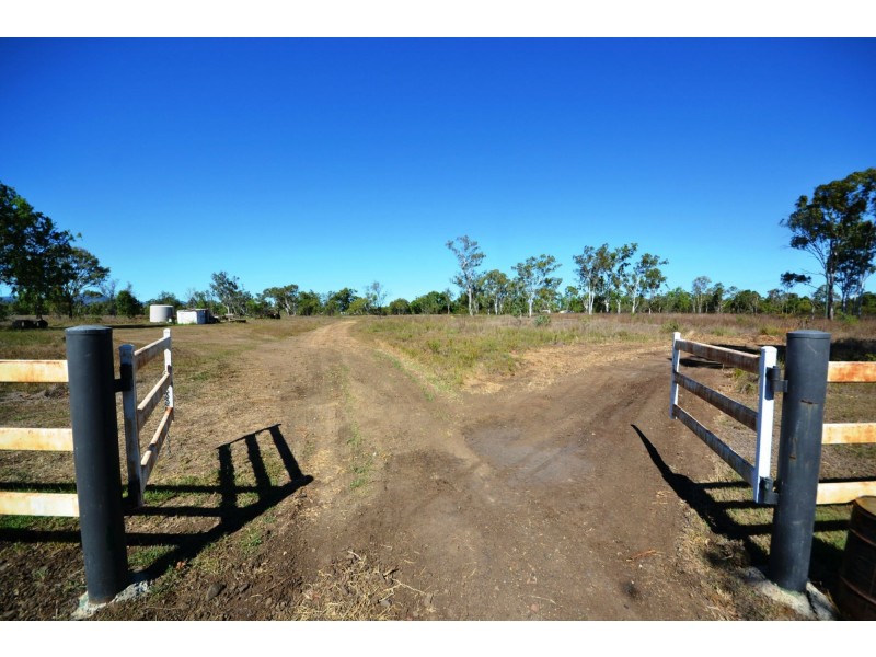 284 Gavial Gracemere Road St, Bouldercombe QLD 4702