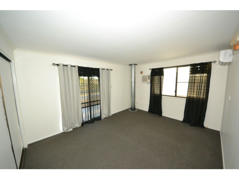 284 Gavial Gracemere Road St, Bouldercombe QLD 4702