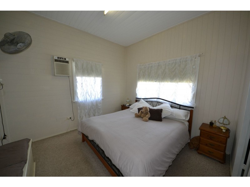 262 Ford Street, Berserker QLD 4701