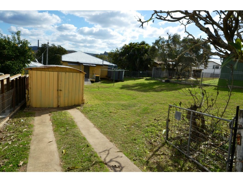 77 James Street, Mount Morgan QLD 4714