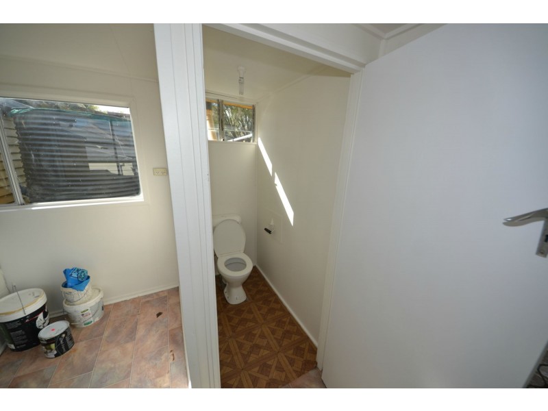 77 James Street, Mount Morgan QLD 4714