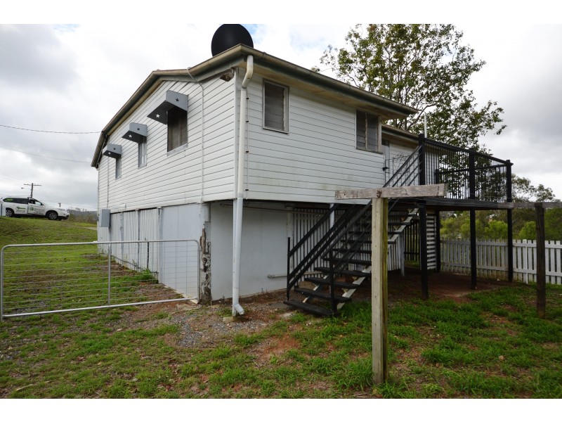 18 Hall Street South, Mount Morgan QLD 4714