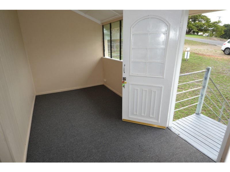 18 Hall Street South, Mount Morgan QLD 4714