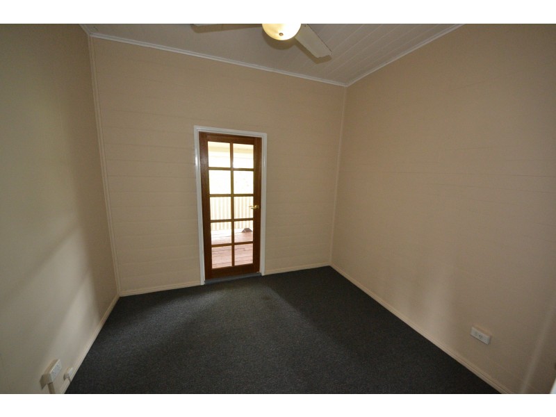 18 Hall Street South, Mount Morgan QLD 4714