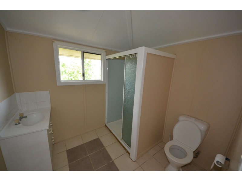 18 Hall Street South, Mount Morgan QLD 4714
