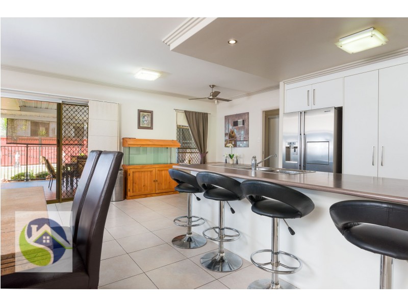 10 Brady Place, Gracemere QLD 4702
