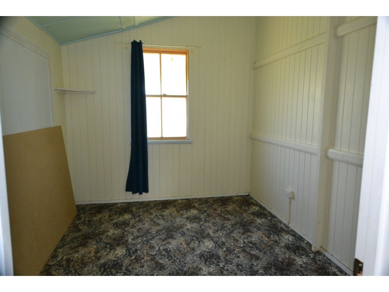 26 River Street, Mount Morgan QLD 4714