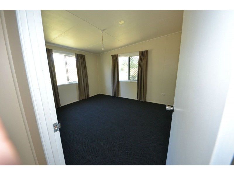 26 River Street, Mount Morgan QLD 4714