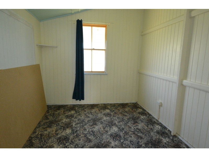 26 River Street, Mount Morgan QLD 4714