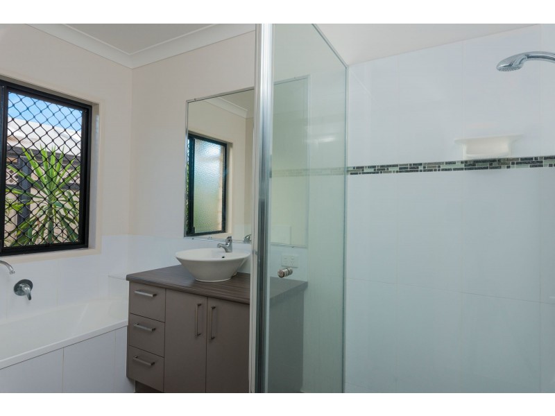 19 Broadhurst Drive, Gracemere QLD 4702