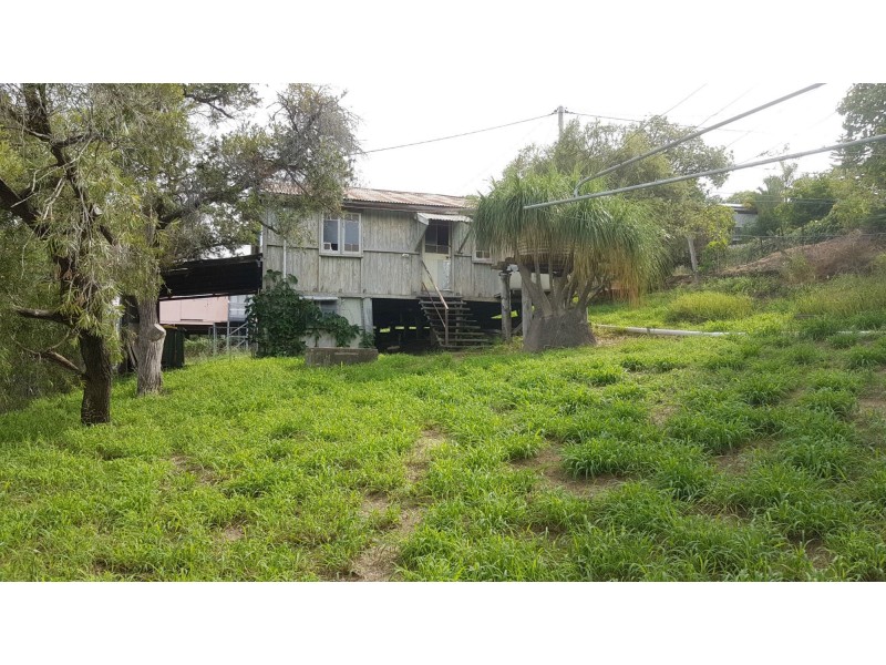 6 North Street, Mount Morgan QLD 4714
