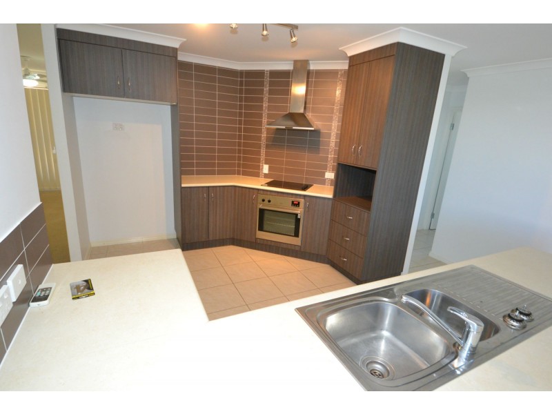 4 Brady Place, Gracemere QLD 4702