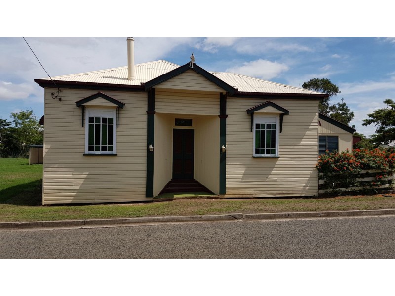 18 – 20 Railway Avenue, Wowan QLD 4702