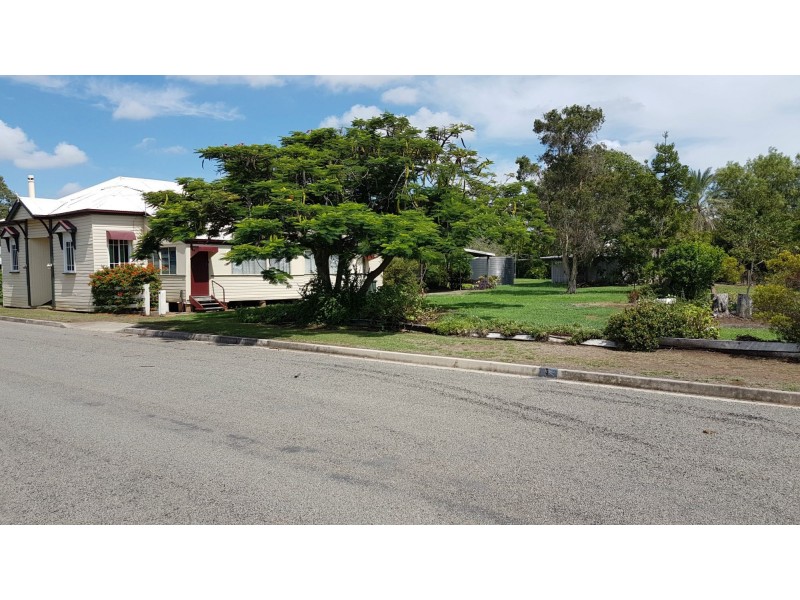 18 – 20 Railway Avenue, Wowan QLD 4702