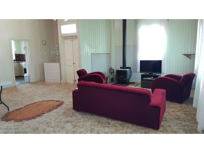 18 – 20 Railway Avenue, Wowan QLD 4702