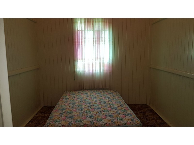 18 – 20 Railway Avenue, Wowan QLD 4702