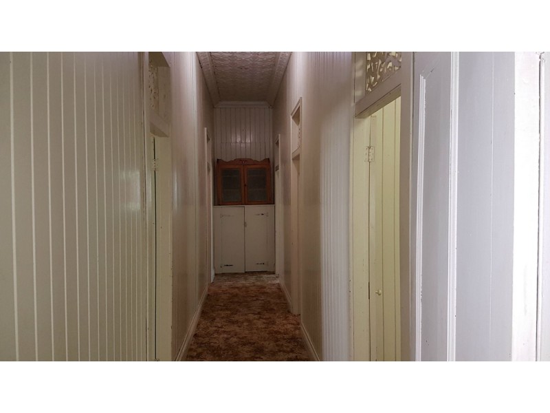 18 – 20 Railway Avenue, Wowan QLD 4702