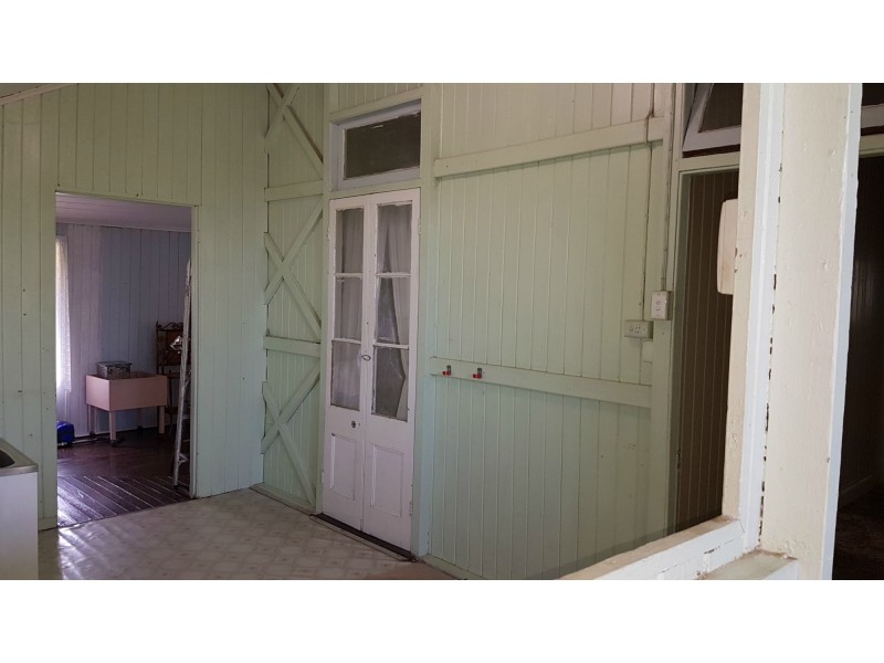 18 – 20 Railway Avenue, Wowan QLD 4702