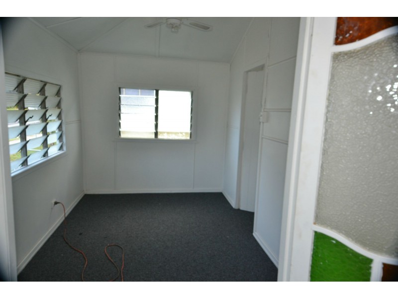 54 James Street, Mount Morgan QLD 4714