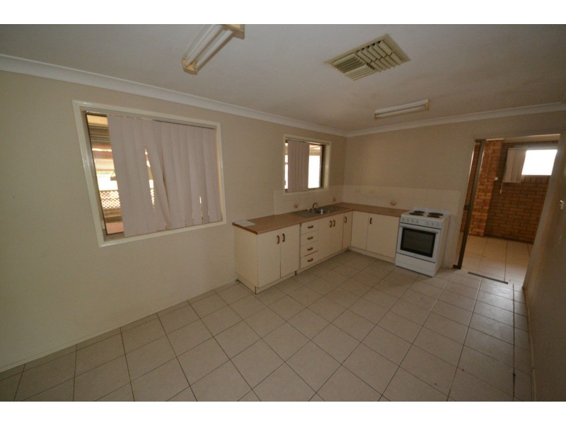 2C Buxton Drive, Gracemere QLD 4702