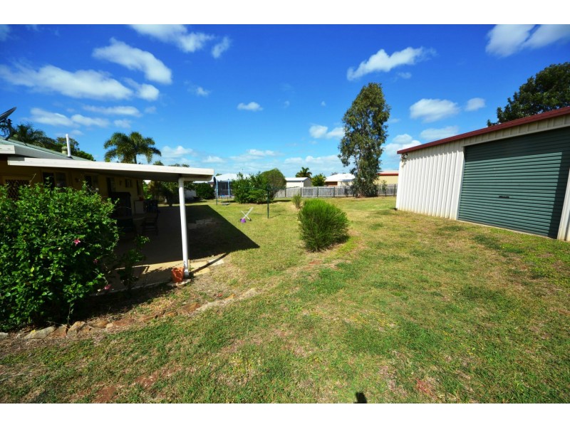 2 Schirmer Close, Gracemere QLD 4702