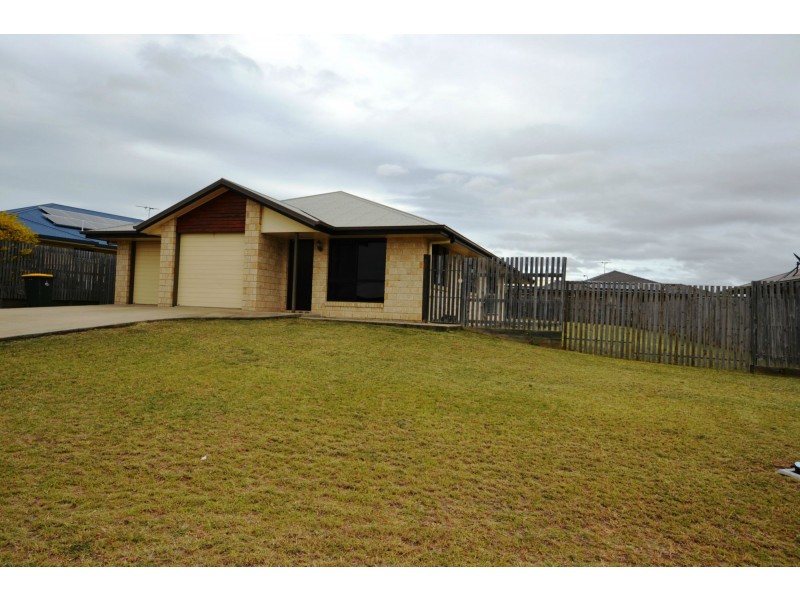4 Mamalis Street, Gracemere QLD 4702