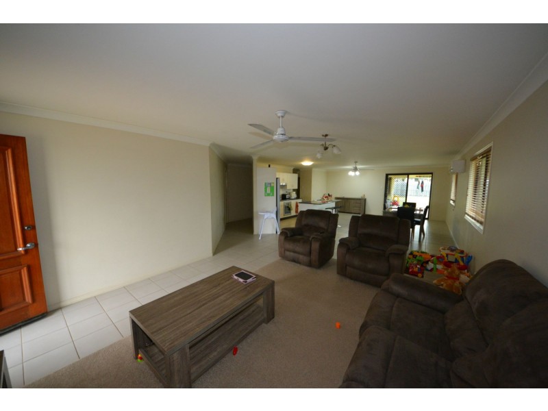 4 Mamalis Street, Gracemere QLD 4702
