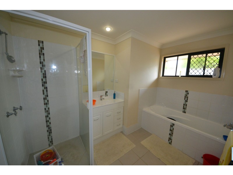 4 Mamalis Street, Gracemere QLD 4702