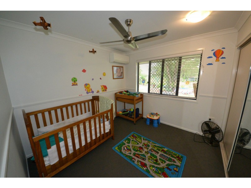 19 Robertson Road, Gracemere QLD 4702