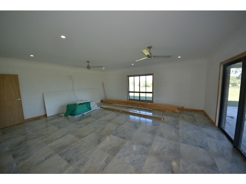 43 Elizabeth Street, Gracemere QLD 4702