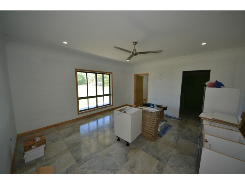 43 Elizabeth Street, Gracemere QLD 4702