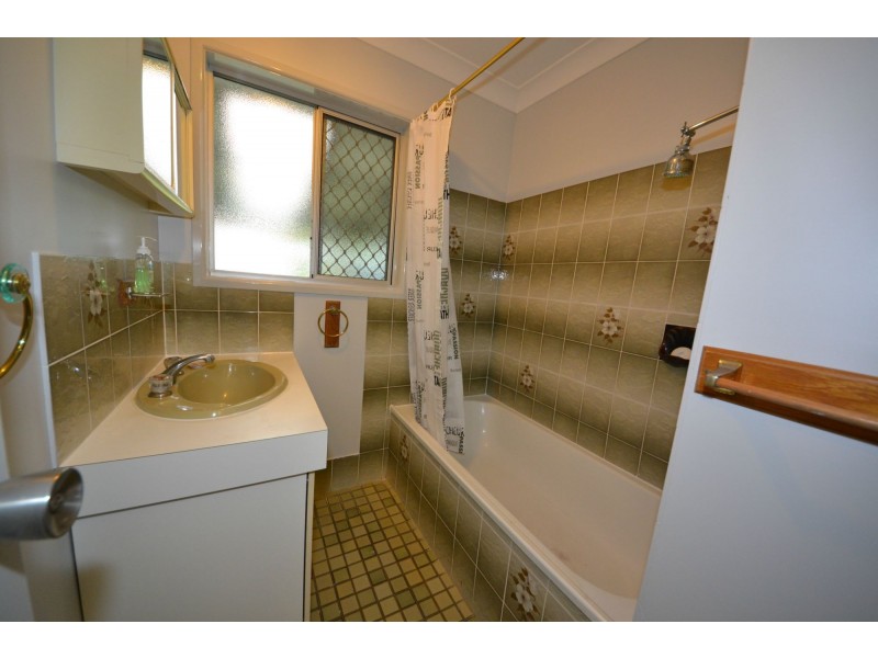 17 Reservoir Street, Gracemere QLD 4702