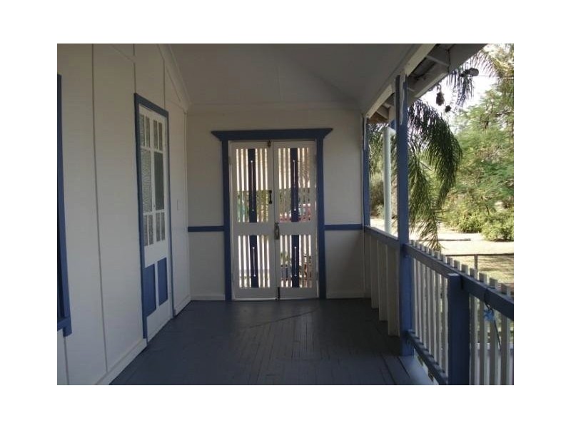 4 Pocket Creek Rd, Wowan QLD 4702