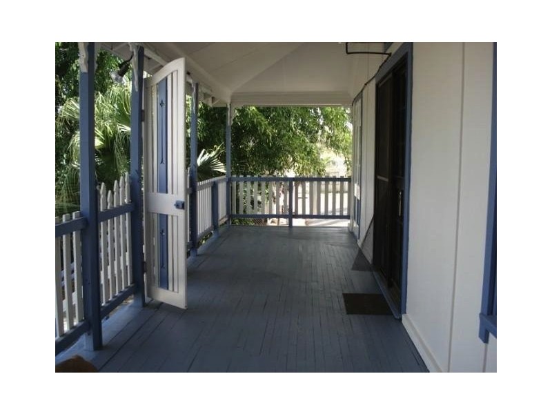 4 Pocket Creek Rd, Wowan QLD 4702