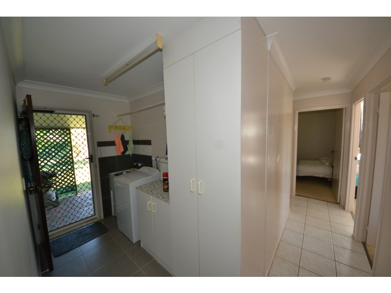 6 Deakin Cl, Gracemere QLD 4702