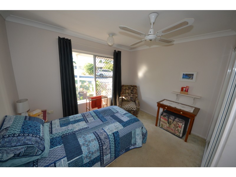 6 Deakin Cl, Gracemere QLD 4702