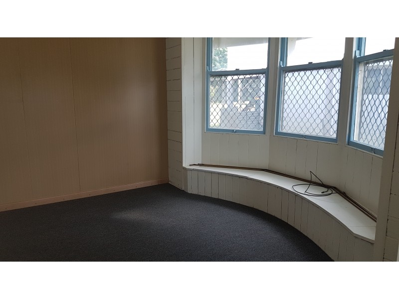 26 Central St, Mount Morgan QLD 4714