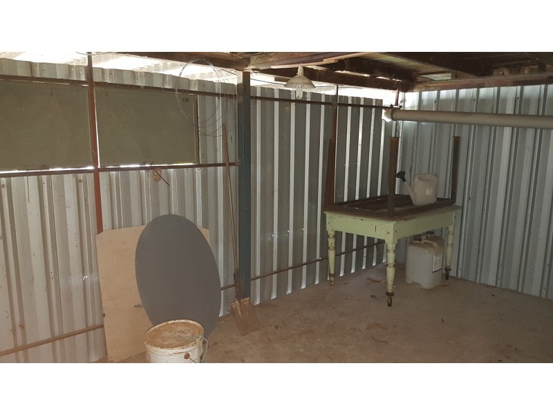 26 Central St, Mount Morgan QLD 4714