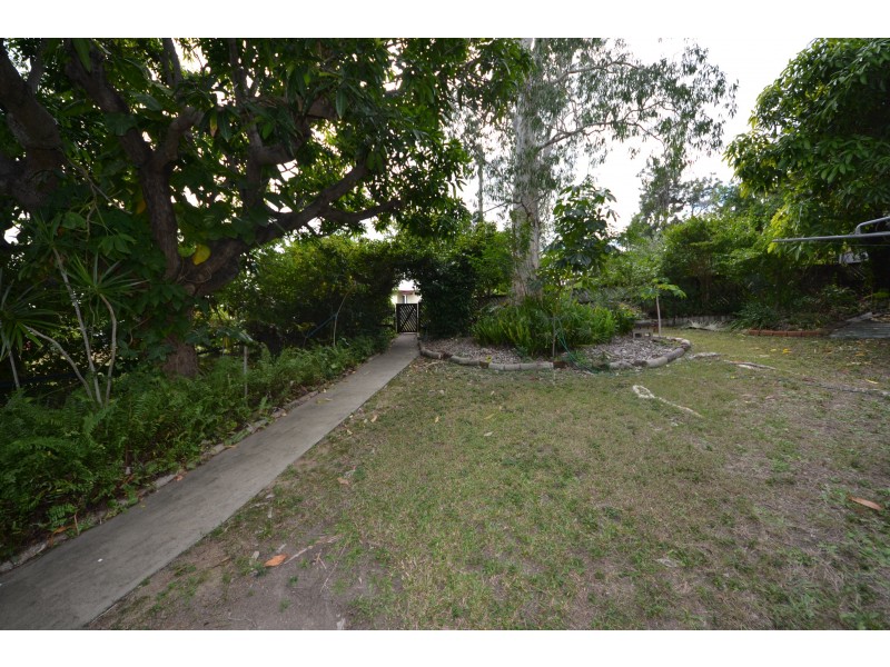196 North St, West Rockhampton QLD 4700