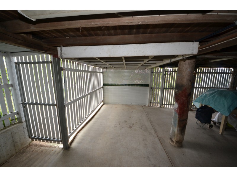 196 North St, West Rockhampton QLD 4700