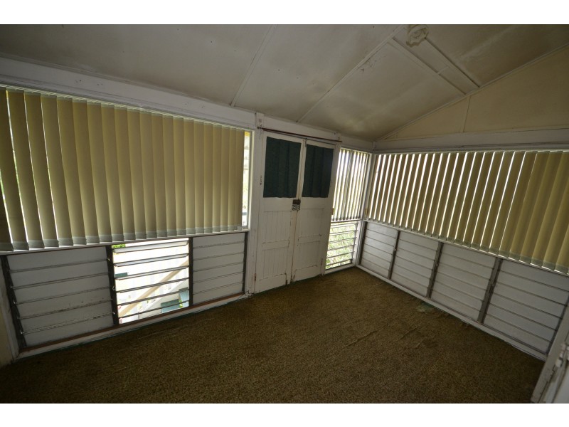 196 North St, West Rockhampton QLD 4700