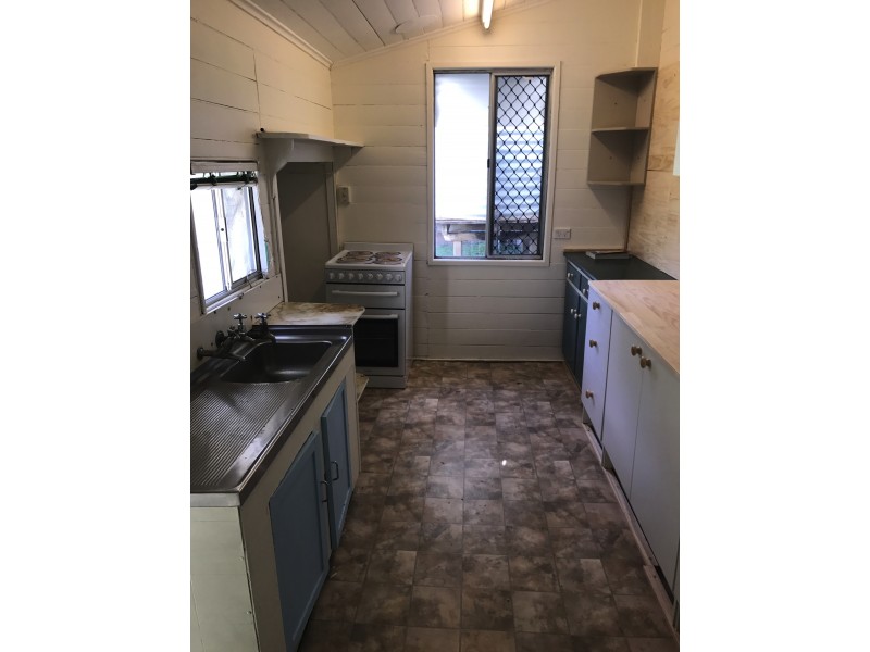 26 Central St, Mount Morgan QLD 4714