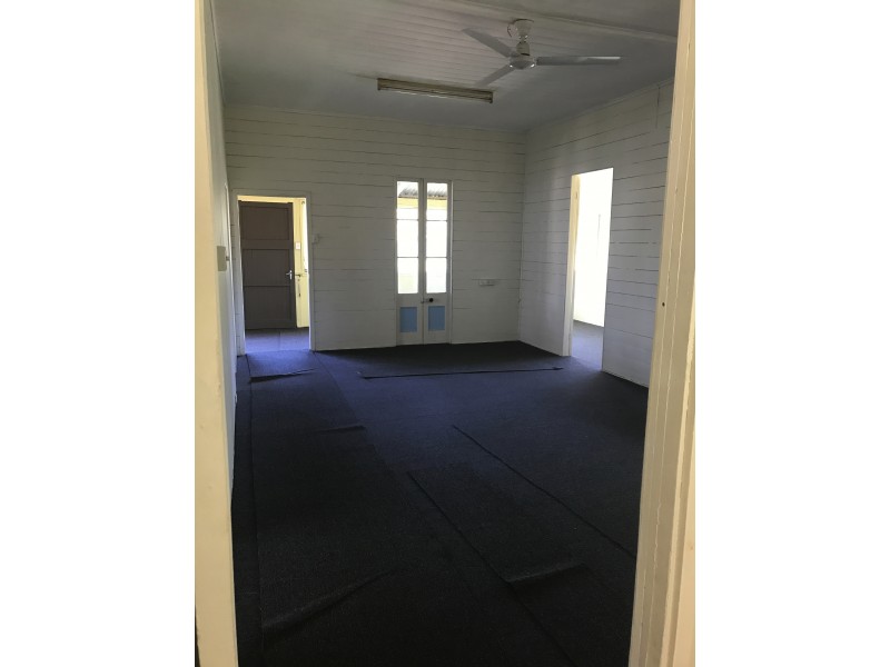 26 Central St, Mount Morgan QLD 4714