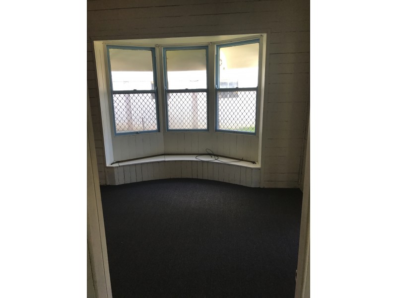 26 Central St, Mount Morgan QLD 4714