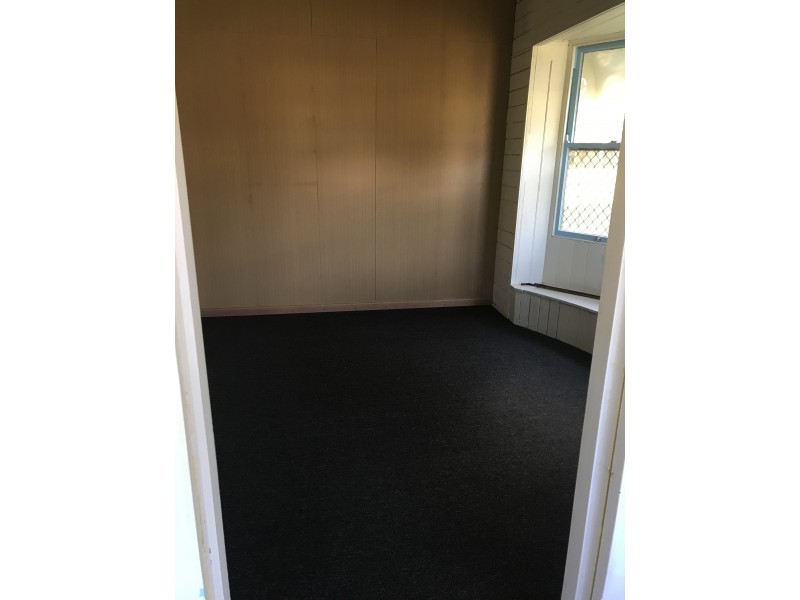 26 Central St, Mount Morgan QLD 4714
