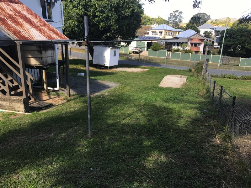26 Central St, Mount Morgan QLD 4714