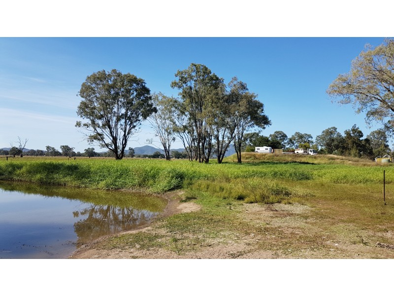 32 Pink Lily Rd, Pink Lily QLD 4702