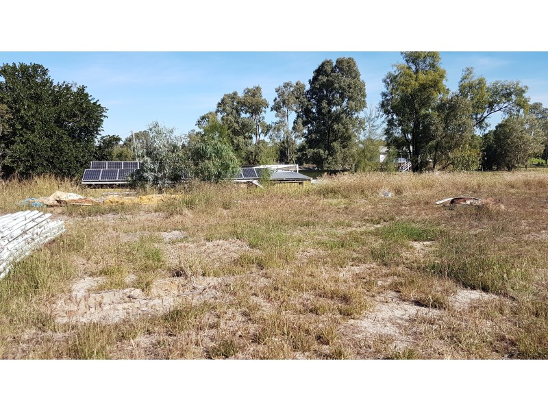 32 Pink Lily Rd, Pink Lily QLD 4702