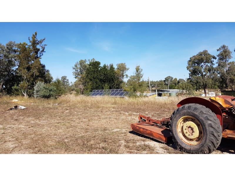 32 Pink Lily Rd, Pink Lily QLD 4702