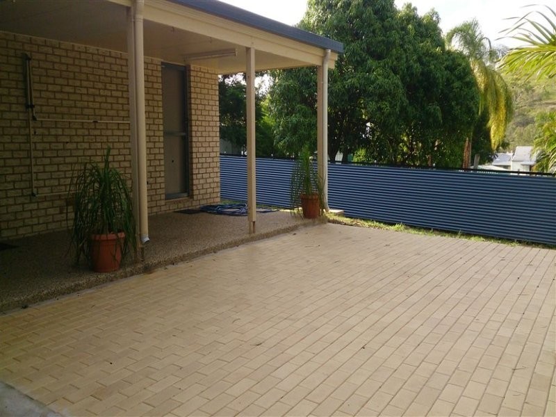 111 Morgan Street, Mount Morgan QLD 4714